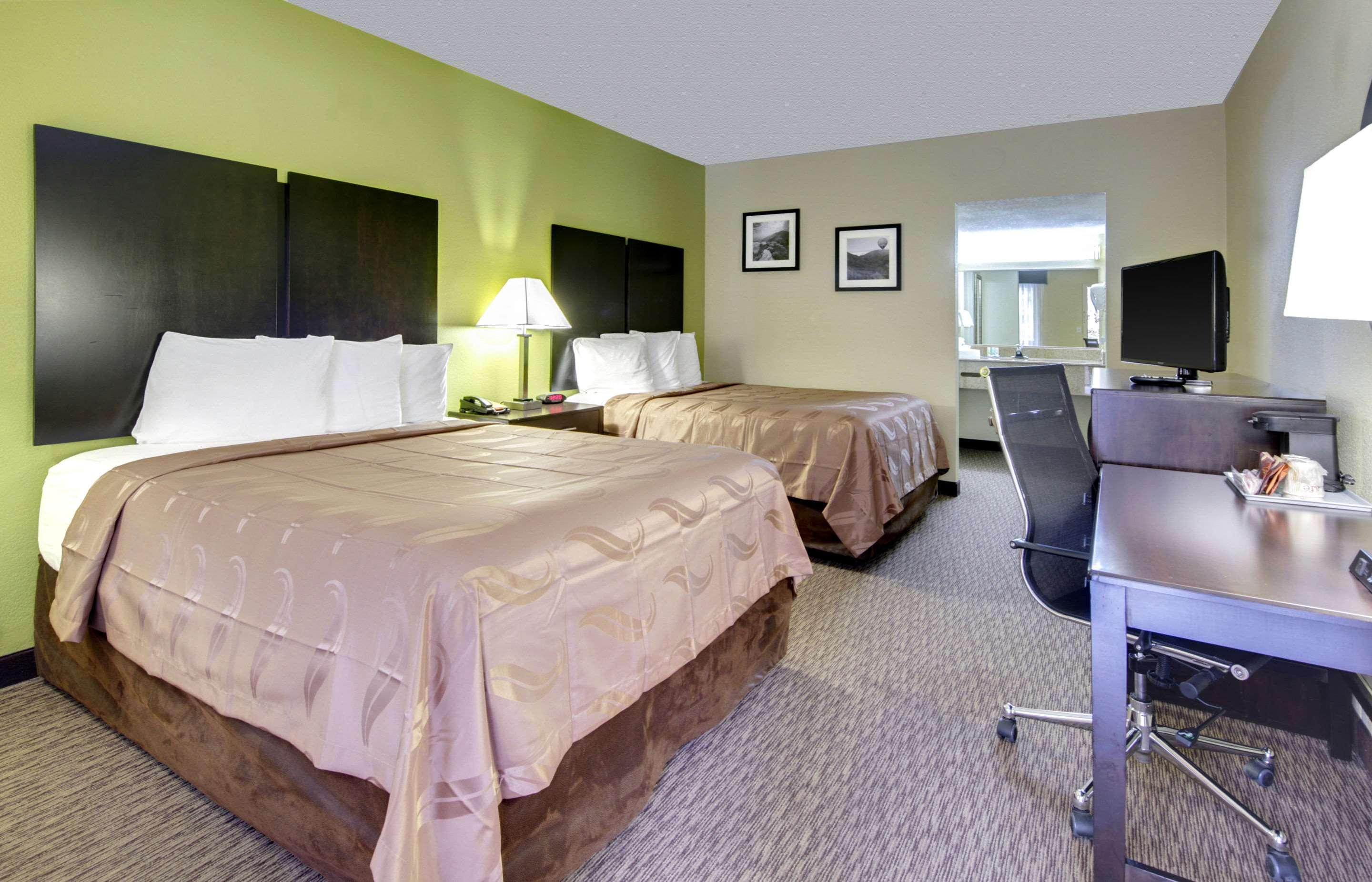 Quality Inn Asheville Downtown Tunnel Rd Εξωτερικό φωτογραφία